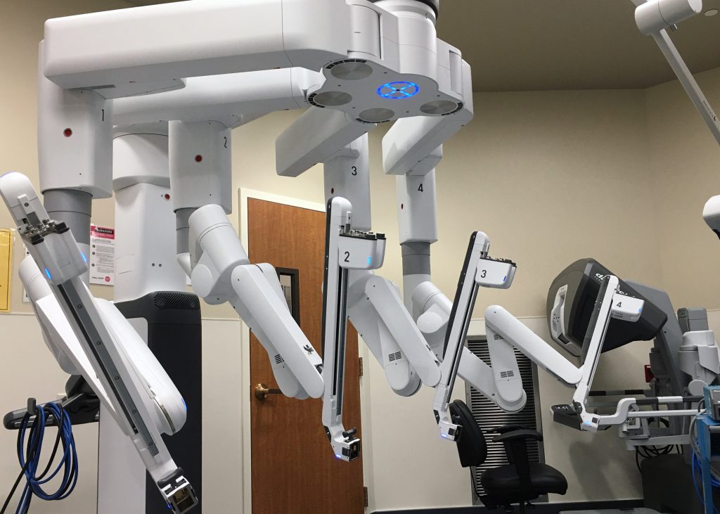 Abrazo hospital tops 5,000 robotic procedures - Chamber Business News